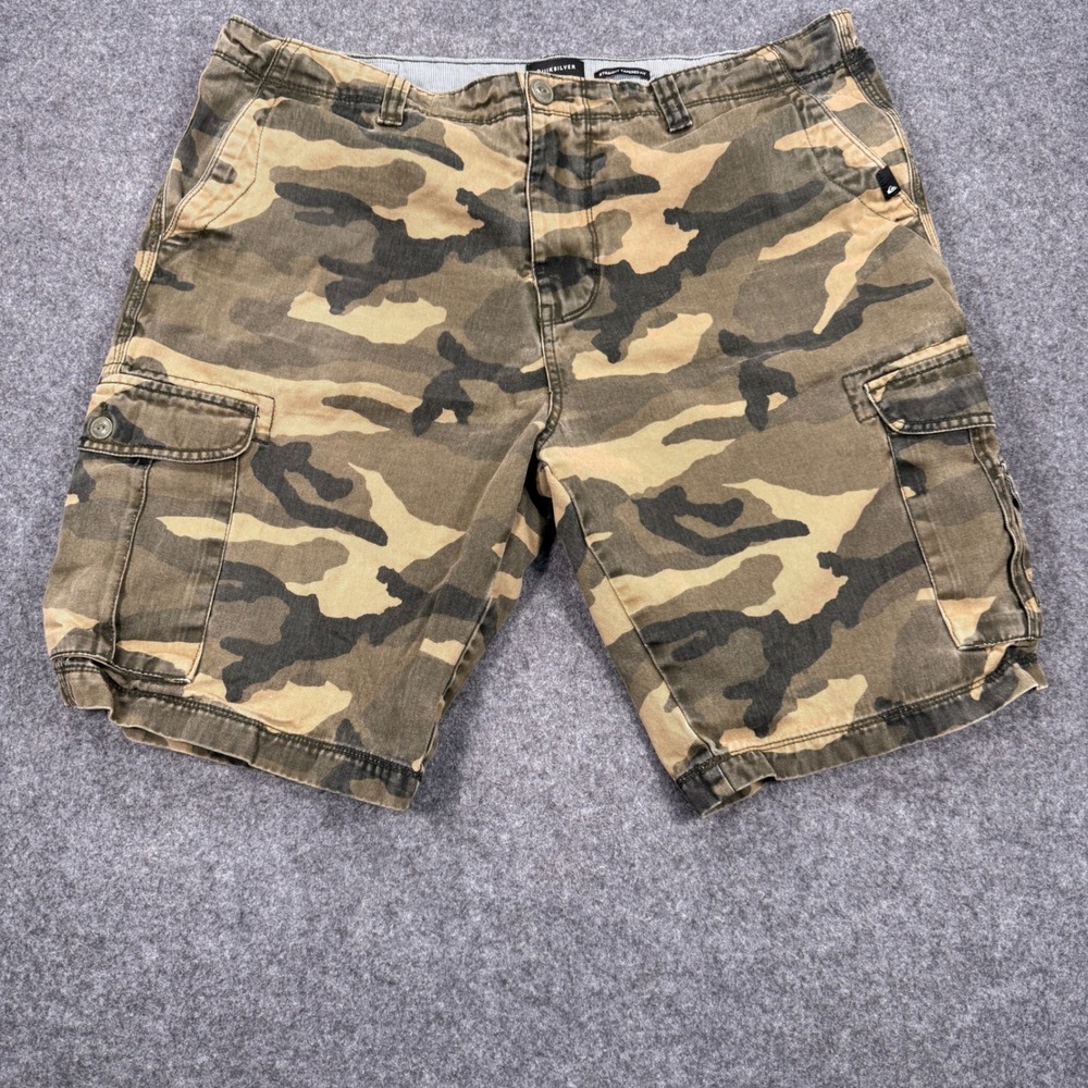 Quiksilver Mens Camo Cargo Shorts Straight Tapered Fit Green Brown Size 36